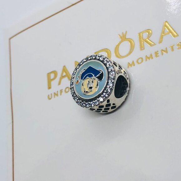 🌞📖Pandora Graduate Class of 2024 Bead Charm Mickey Mouse Charm - Picture 3 of 5